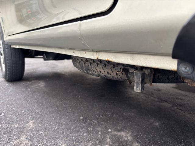 サンバーバン ディアス　マニュアル・切り替え４ＷＤ・走行７６０００ｋｍ・エアコン・パワステ・パワーウィンド・エアＢ・ＡＢＳ・リヤヒーター・純正ドアバイザー・フロアーマット・オーディオ・純正１２インチホイル新品冬タイヤ履き替え（19枚目）