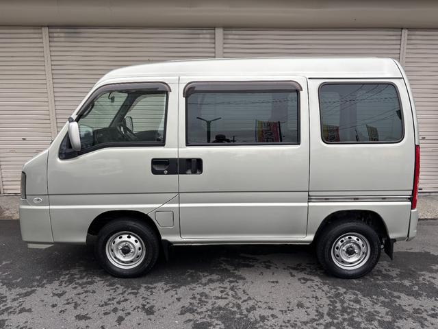 サンバーバン ディアス　マニュアル・切り替え４ＷＤ・走行７６０００ｋｍ・エアコン・パワステ・パワーウィンド・エアＢ・ＡＢＳ・リヤヒーター・純正ドアバイザー・フロアーマット・オーディオ・純正１２インチホイル新品冬タイヤ履き替え（26枚目）