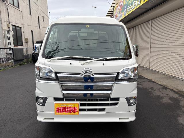 ハイゼットトラック ジャンボ　オートマ４ＷＤ・走行３３３００ｋｍ・エアコン・ＰＳ・ＰＷ・ＡＢＳ・ＷエアＢ・キーレス・ＣＤデッキ・作業灯・ゲートプロテクター・ゲートチェーン・社外マットガード・社外１４インチアルミホイール冬タイヤ装着（10枚目）