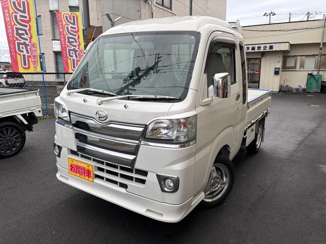 ハイゼットトラック ジャンボ　オートマ４ＷＤ・走行３３３００ｋｍ・エアコン・ＰＳ・ＰＷ・ＡＢＳ・ＷエアＢ・キーレス・ＣＤデッキ・作業灯・ゲートプロテクター・ゲートチェーン・社外マットガード・社外１４インチアルミホイール冬タイヤ装着（13枚目）
