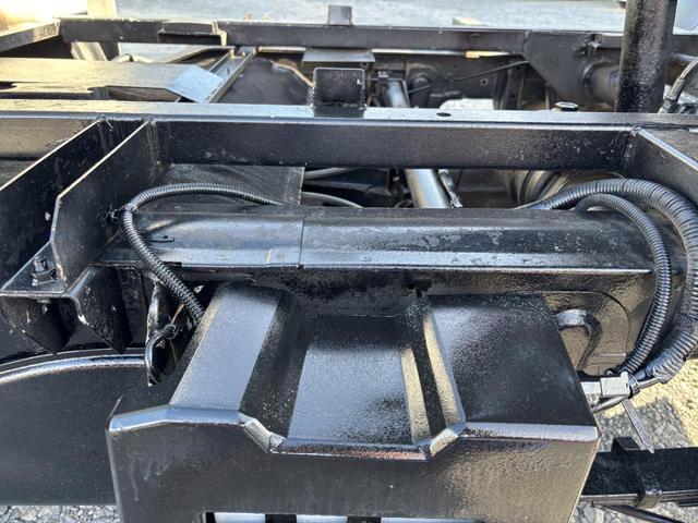 キャリイトラック キンタロウダンプ マニュアル切換4WD走行82200km車検9年9月エアコンパワステエアバック純正フロアーマットドアバイザーオーディオ12インチホイル夏タイヤ装着(45枚目)