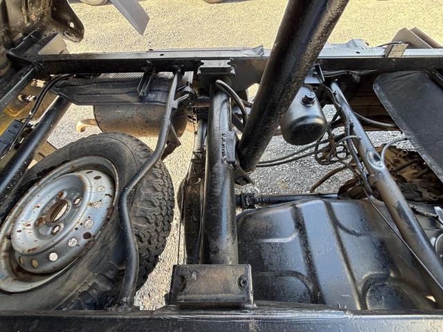 キャリイトラック キンタロウダンプ マニュアル切換4WD走行82200km車検9年9月エアコンパワステエアバック純正フロアーマットドアバイザーオーディオ12インチホイル夏タイヤ装着(53枚目)