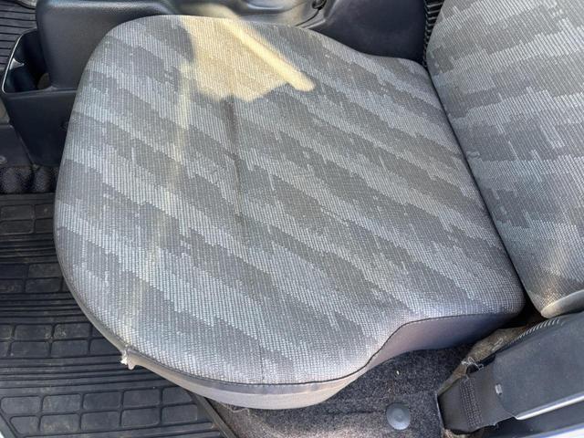 キャリイトラック キンタロウダンプ マニュアル切換4WD走行82200km車検9年9月エアコンパワステエアバック純正フロアーマットドアバイザーオーディオ12インチホイル夏タイヤ装着(66枚目)