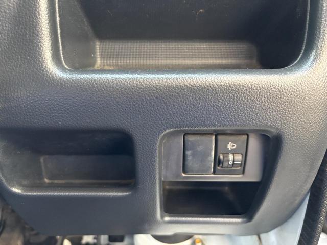 キャリイトラック キンタロウダンプ マニュアル切換4WD走行82200km車検9年9月エアコンパワステエアバック純正フロアーマットドアバイザーオーディオ12インチホイル夏タイヤ装着(78枚目)