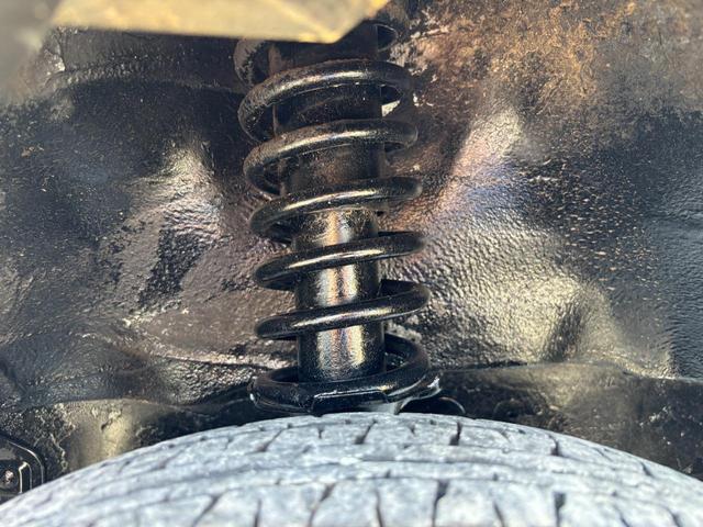 キャリイトラック キンタロウダンプ マニュアル切換4WD走行82200km車検9年9月エアコンパワステエアバック純正フロアーマットドアバイザーオーディオ12インチホイル夏タイヤ装着(80枚目)