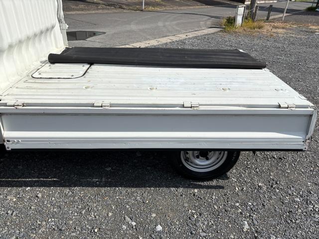 ハイゼットトラック スペシャル マニュアル切り替え4WD・走行33400km・車検8年12月・エアコン無・パワステ無・純正フロアマット・純正オーディオ・荷台ゴムマット・純正12インチホイル・冬タイヤ装着(55枚目)