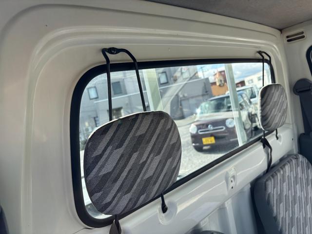 ハイゼットトラック スペシャル マニュアル切り替え4WD・走行33400km・車検8年12月・エアコン無・パワステ無・純正フロアマット・純正オーディオ・荷台ゴムマット・純正12インチホイル・冬タイヤ装着(62枚目)