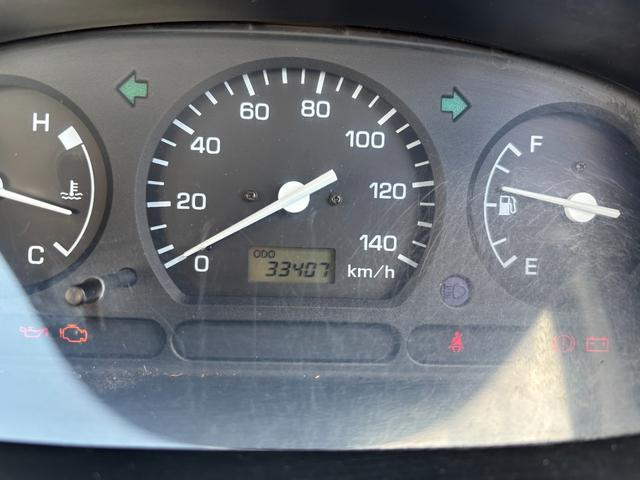 ハイゼットトラック スペシャル マニュアル切り替え4WD・走行33400km・車検8年12月・エアコン無・パワステ無・純正フロアマット・純正オーディオ・荷台ゴムマット・純正12インチホイル・冬タイヤ装着(76枚目)