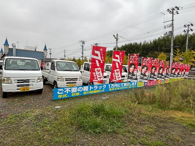 アクティトラック ＳＤＸ　マニュアル４ＷＤ・走行４１０００ｋｍ・車検８年４月・パワステ・エアＢ・ライトレベライザー・純正フロアーマット・純正ゲートプロテクター・アオリチェーン・作業灯・純正１２インチスチールホイル・夏タイヤ装着（5枚目）