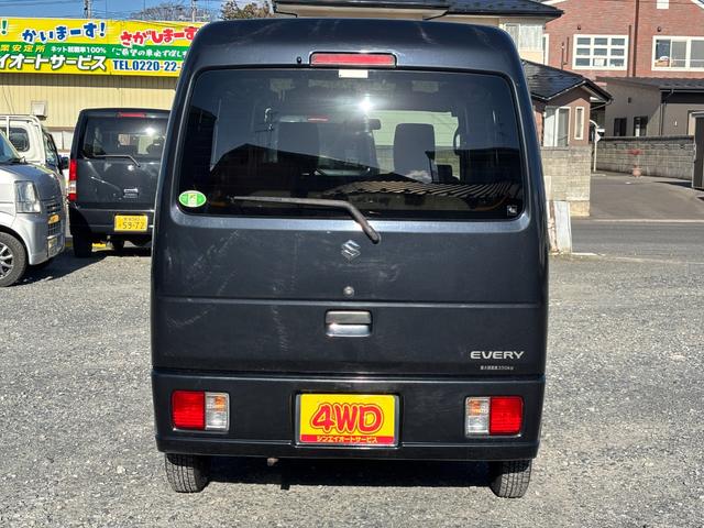 エブリイ ジョイン　ハイルーフ・オートマ４ＷＤ・車検９年２月・走行１３５７００ｋｍ・タイミングチェーン・ＡＣ・ＰＳ・ＰＷ・ＡＢＳ・ＷエアＢ・純正フロアーマットドアバイザーオーディオ・社外１２インチアルミホイル冬タイヤ装着（12枚目）