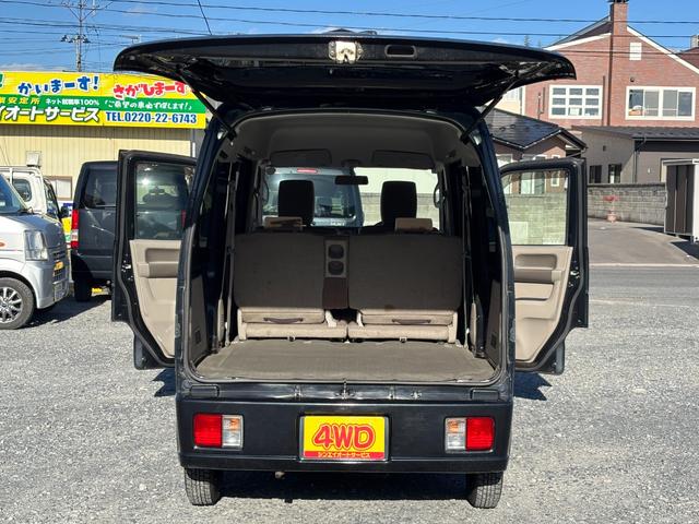 エブリイ ジョイン　ハイルーフ・オートマ４ＷＤ・車検９年２月・走行１３５７００ｋｍ・タイミングチェーン・ＡＣ・ＰＳ・ＰＷ・ＡＢＳ・ＷエアＢ・純正フロアーマットドアバイザーオーディオ・社外１２インチアルミホイル冬タイヤ装着（13枚目）