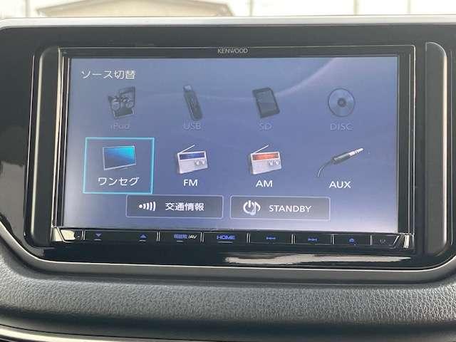 ムーヴ カスタム　Ｘリミテッド　ＳＡＩＩＩ　衝突被害軽減ブレーキ　社外ナビゲーション　ワンセグ　バックカメラ　スマートキー　プッシュスタート　オートマチックハイビーム　ベンチシート　アームレスト　バニティミラー付きサンバイザー　１年間走行距離無制限の中古車保証付き（6枚目）