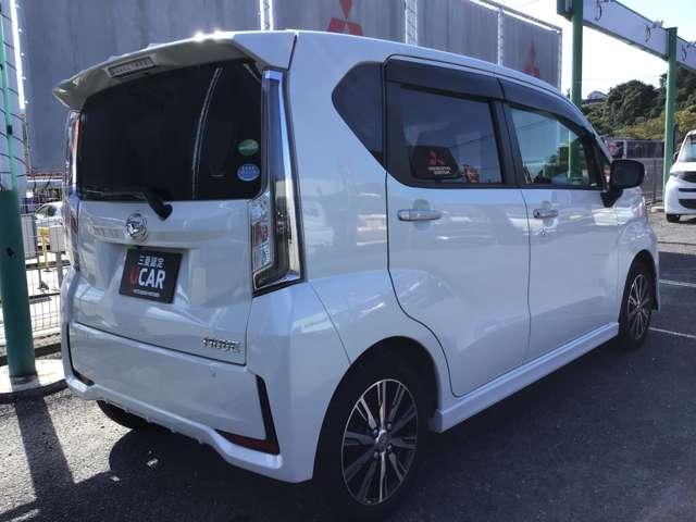 右後ろの画像です