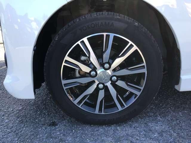 フロントタイヤの画像です