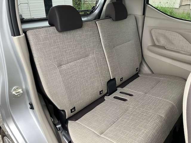 ｅＫワゴン Ｍ　衝突被害軽減ブレーキ　キーレスエントリー　シートヒーター　プライバシーガラス　リアワイパー　ベンチシート　アームレスト　アイドリングストップ　バニティミラー付きサンバイザー　電動格納ドアミラー　１年間走行距離無制限の中古車保証付き（１年又は２年間の延長も可）（10枚目）