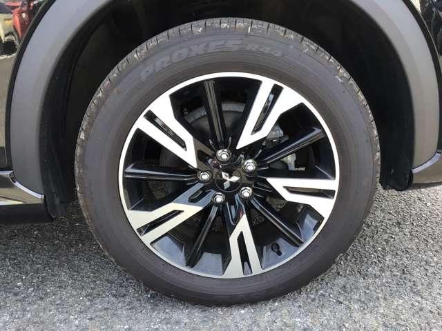 エクリプスクロス P 4WD 衝突被害軽減ブレーキ ナビゲーション レンタUP バックカメラ マイパイロット スマートキー プッシュスタート バニティミラー付きサンバイザー 電動テールゲート 電動パーキング ヘッドアップディスプレイ 1年間走行距離無制限の中古車保証付き(31枚目)