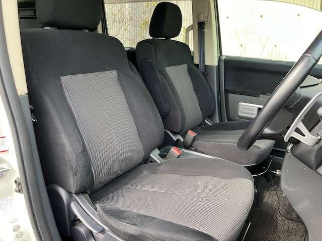デリカＤ：５ ローデストＧパワーパッケージ　４ＷＤ　両側電動スライドドア　社外ナビゲーション　スマートキー　ＥＴＣ車載器　クルーズコントロール　パドルシフト　アクティブスタビリティコントロール　プライバシーガラス　リアワイパー　１年間走行距離無制限の中古車保証付き（15枚目）
