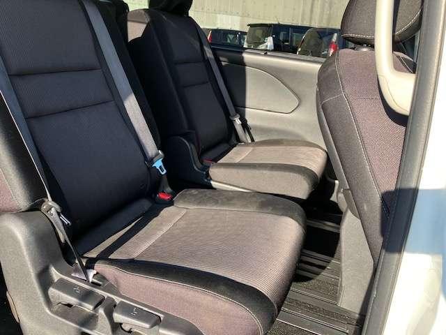 セレナ ハイウェイスター Vセレクション 衝突被害軽減ブレーキ 純正ナビゲーション テレビ バックカメラ フリップダウンモニター スマートキー プッシュスタート 両側電動スライドドア アイドリングストップ クルーズコントロール 1年間走行距離無制限の中古車保証付き(19枚目)