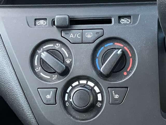 eKワゴン M 衝突被害軽減ブレーキ 社外ナビゲーション バックカメラ テレビ アイドリングストップ シートヒーター キーレスエントリー ベンチシート アームレスト 当社買取車両 バニティミラー付きサンバイザー 1年間走行距離無制限の中古車保証付(1年又は2年間の延長可)(9枚目)