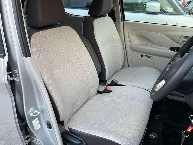 eKワゴン M 衝突被害軽減ブレーキ 社外ナビゲーション バックカメラ テレビ アイドリングストップ シートヒーター キーレスエントリー ベンチシート アームレスト 当社買取車両 バニティミラー付きサンバイザー 1年間走行距離無制限の中古車保証付(1年又は2年間の延長可)(14枚目)