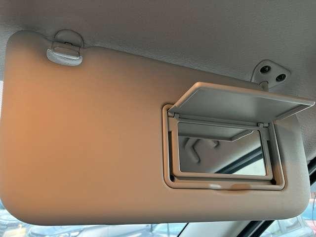 eKワゴン M 衝突被害軽減ブレーキ 社外ナビゲーション バックカメラ テレビ アイドリングストップ シートヒーター キーレスエントリー ベンチシート アームレスト 当社買取車両 バニティミラー付きサンバイザー 1年間走行距離無制限の中古車保証付(1年又は2年間の延長可)(16枚目)