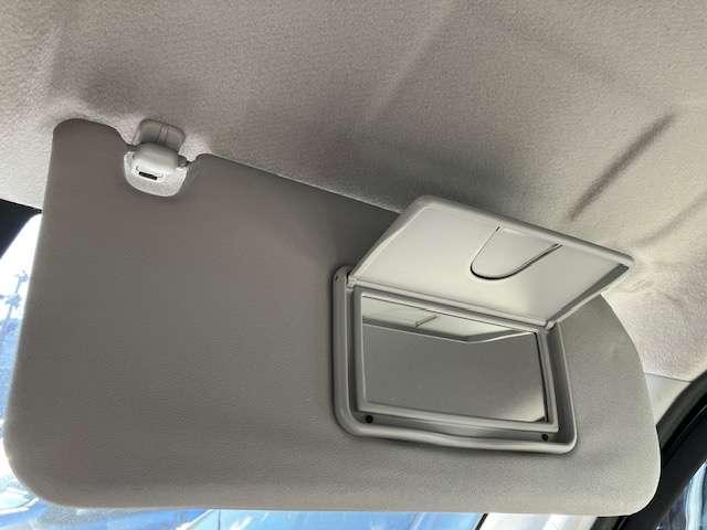 タウンボックス Ｇスペシャル　４ＷＤ　衝突被害軽減ブレーキ　ナビゲーション　テレビ　バックカメラ　スマートキー　プッシュスタート　両側電動スライドドア　オーバーヘッドコンソール　オートエアコン　フォグランプ　プライバシーガラス　１年間走行距離無制限の中古車保証付き（13枚目）