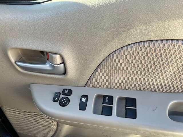 タウンボックス Ｇスペシャル　４ＷＤ　衝突被害軽減ブレーキ　ナビゲーション　テレビ　バックカメラ　スマートキー　プッシュスタート　両側電動スライドドア　オーバーヘッドコンソール　オートエアコン　フォグランプ　プライバシーガラス　１年間走行距離無制限の中古車保証付き（16枚目）