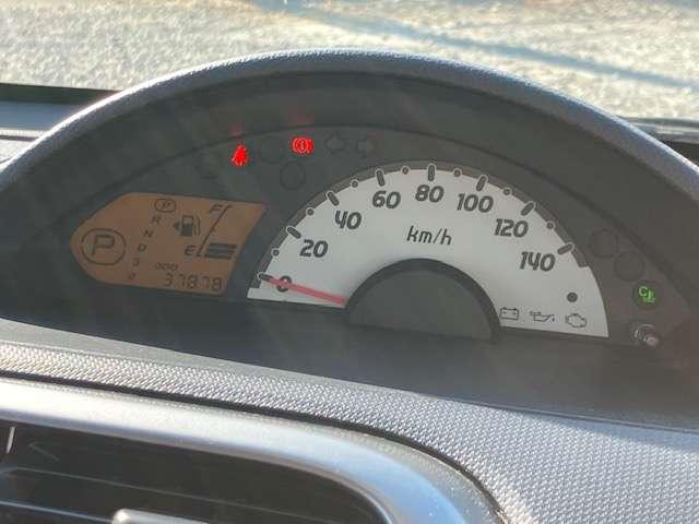 トッポ 【アウトレット中古車！】Ｇ　キーレスエントリー　ベンチシート　プライバシーガラス　リアワイパー　アームレスト　サングラスケース　バニティミラー付きサンバイザー　当社下取車両　ディスチャージヘッドライト　３ヶ月又は３，０００ｋｍ（いずれか早い方）の中古車保証付き（11枚目）