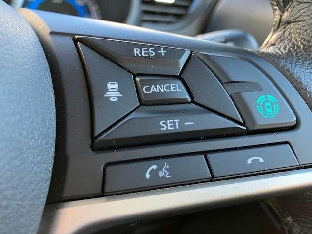 デリカミニ Ｔ　プレミアム　衝突被害軽減ブレーキ　純正ナビゲーション（18枚目）