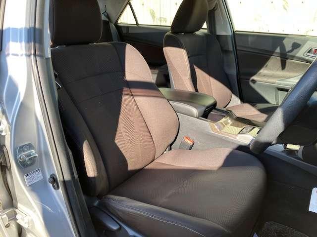 マークX 250G Four 4WD 純正ナビゲーション テレビ キーレスエントリー 横滑り防止 バックカメラ バニティミラー付きサンバイザー オートエアコン アームレスト ディスチャージヘッドライト オートライトコントロール 1年間走行距離無制限の中古車保証付き(14枚目)