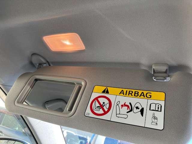 マークX 250G Four 4WD 純正ナビゲーション テレビ キーレスエントリー 横滑り防止 バックカメラ バニティミラー付きサンバイザー オートエアコン アームレスト ディスチャージヘッドライト オートライトコントロール 1年間走行距離無制限の中古車保証付き(17枚目)