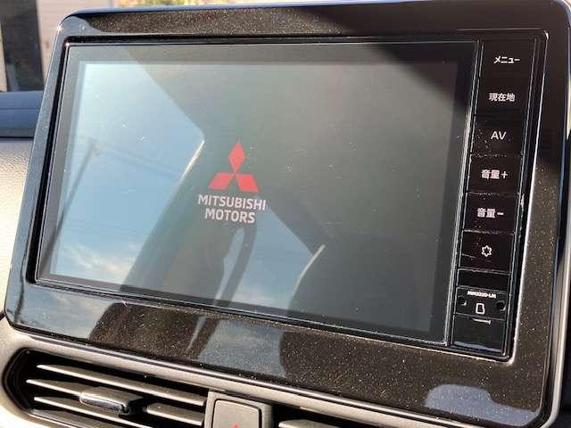 デリカミニ Ｇ　プレミアム　衝突被害軽減ブレーキ　純正ナビゲーション（4枚目）