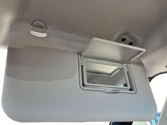 デリカミニ Ｇ　プレミアム　衝突被害軽減ブレーキ　純正ナビゲーション（20枚目）