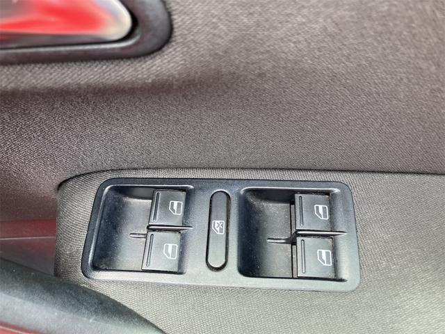 ポロ TSIコンフォートライン ナビ アルミホイール キーレスエントリー AT 記録簿 CD DVD再生 USB ミュージックプレイヤー接続可 エアコン パワーウィンドウ(10枚目)