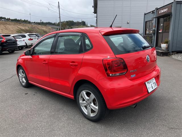 ポロ TSIコンフォートライン ナビ アルミホイール キーレスエントリー AT 記録簿 CD DVD再生 USB ミュージックプレイヤー接続可 エアコン パワーウィンドウ(16枚目)