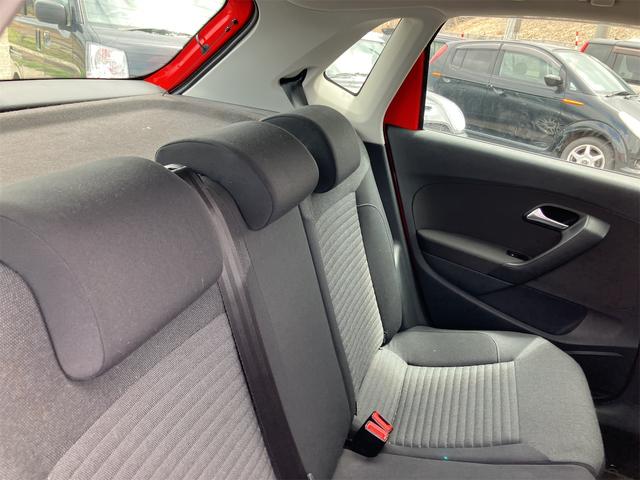 ポロ TSIコンフォートライン ナビ アルミホイール キーレスエントリー AT 記録簿 CD DVD再生 USB ミュージックプレイヤー接続可 エアコン パワーウィンドウ(31枚目)