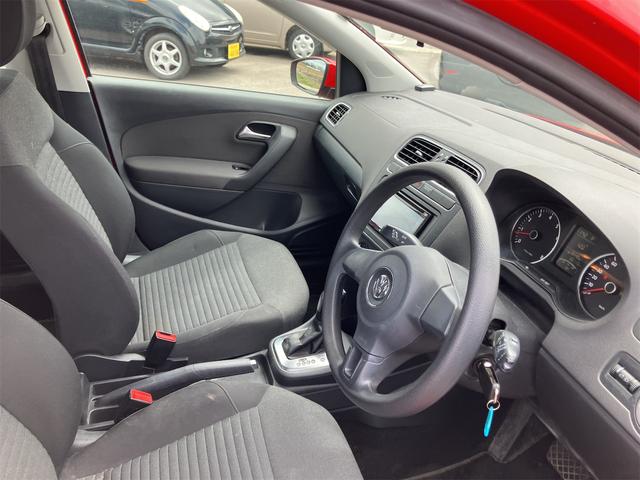 ポロ TSIコンフォートライン ナビ アルミホイール キーレスエントリー AT 記録簿 CD DVD再生 USB ミュージックプレイヤー接続可 エアコン パワーウィンドウ(33枚目)