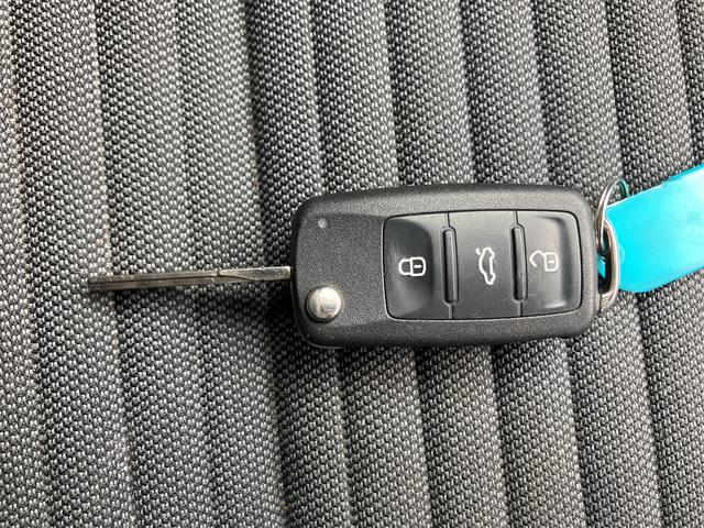 ポロ TSIコンフォートライン ナビ アルミホイール キーレスエントリー AT 記録簿 CD DVD再生 USB ミュージックプレイヤー接続可 エアコン パワーウィンドウ(46枚目)