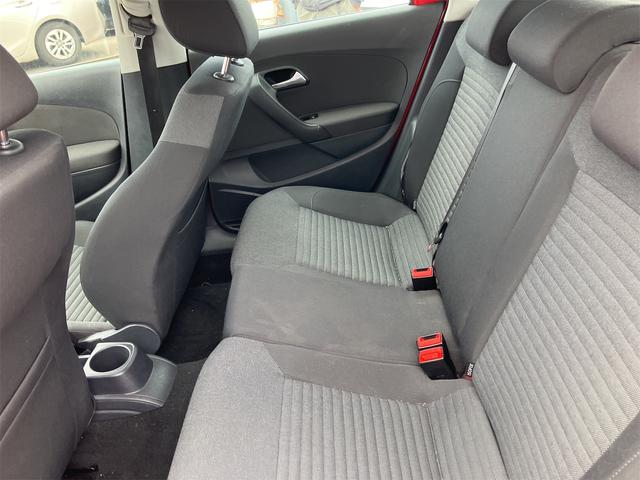 ポロ TSIコンフォートライン ナビ アルミホイール キーレスエントリー AT 記録簿 CD DVD再生 USB ミュージックプレイヤー接続可 エアコン パワーウィンドウ(54枚目)