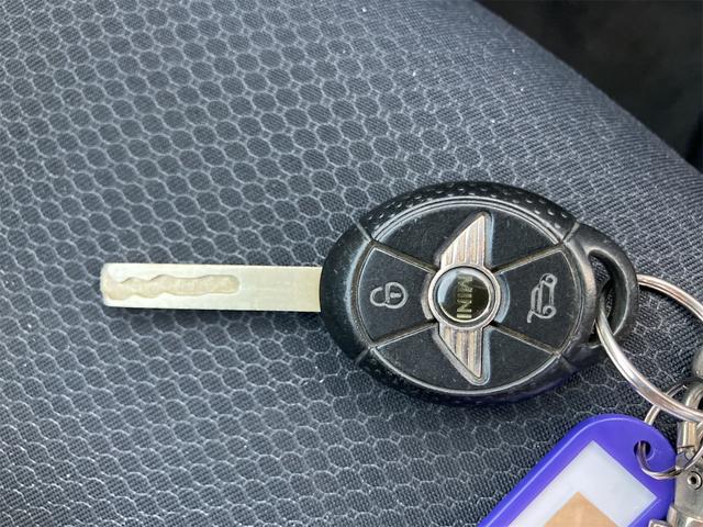 ＭＩＮＩ クーパー　アルミホイール　キーレスエントリー　ＣＶＴ　ＡＢＳ　ＣＤ　エアコン　パワーステアリング　パワーウィンドウ（32枚目）