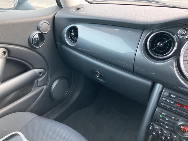 ＭＩＮＩ クーパー　アルミホイール　キーレスエントリー　ＣＶＴ　ＡＢＳ　ＣＤ　エアコン　パワーステアリング　パワーウィンドウ（38枚目）