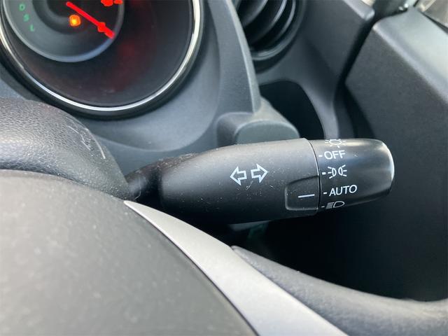 フィット G・10thアニバーサリー ETC バックカメラ ナビ オートライト スマートキー CVT 盗難防止システム 衝突安全ボディ 記録簿 ABS CD DVD再生 USB エアコン パワーステアリング パワーウィンドウ(46枚目)