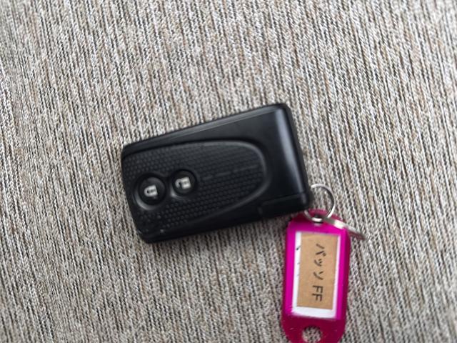 パッソ X ユルリ ETC ナビ スマートキー 電動格納ミラー CVT 盗難防止システム 衝突安全ボディ ベンチシート ABS ESC エアコン パワーステアリング パワーウィンドウ(5枚目)