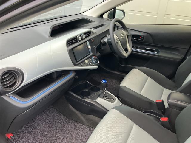 アクア S バックカメラ HDDナビ アルミホイール オートライト スマートキー アイドリングストップ 電動格納ミラー シートヒーター CVT 衝突安全ボディ 記録簿 ABS ESC 取扱説明書 寒冷地仕様(47枚目)