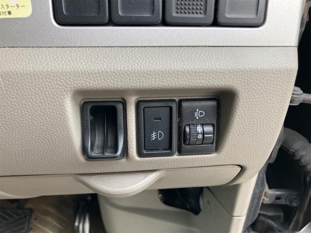 エブリイワゴン ＪＰターボ　４ＷＤ　ＥＴＣ　両側スライドドア　キーレスエントリー　電動格納ミラー　シートヒーター　ＡＴ　盗難防止システム　ＡＢＳ　ＣＤ　アルミホイール　衝突安全ボディ　エアコン　パワーステアリング（10枚目）