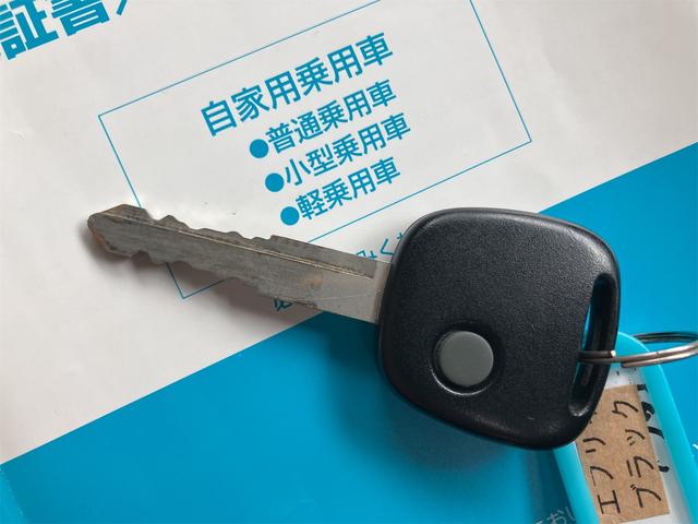 エブリイワゴン ＪＰターボ　４ＷＤ　ＥＴＣ　両側スライドドア　キーレスエントリー　電動格納ミラー　シートヒーター　ＡＴ　盗難防止システム　ＡＢＳ　ＣＤ　アルミホイール　衝突安全ボディ　エアコン　パワーステアリング（12枚目）