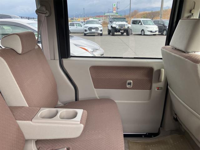 エブリイワゴン ＪＰターボ　４ＷＤ　ＥＴＣ　両側スライドドア　キーレスエントリー　電動格納ミラー　シートヒーター　ＡＴ　盗難防止システム　ＡＢＳ　ＣＤ　アルミホイール　衝突安全ボディ　エアコン　パワーステアリング（29枚目）