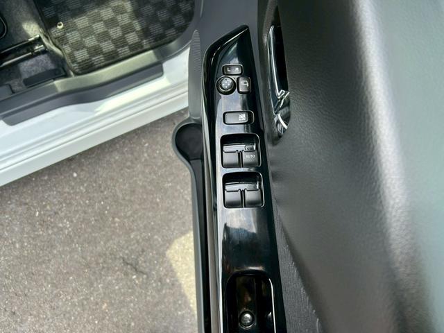 スペーシアカスタム XS ナビ DTV アルミ パワースライドドア プッシュスタート オートライト オートエアコン レーダーブレーキサポート フォグライト ウインカーミラー 横滑り防止 アイドリングストップ スマートキー(11枚目)