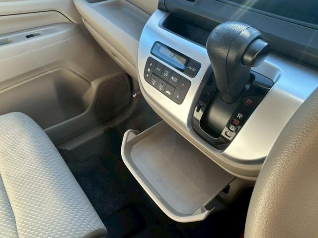 N-WGN C 純正CDオーディオ 横滑り防止 オートエアコン パワステ パワーウインドウ(26枚目)