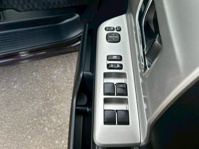 ヴォクシー ZS 煌 ナビ TV バックカメラ コーナーセンサー(70枚目)